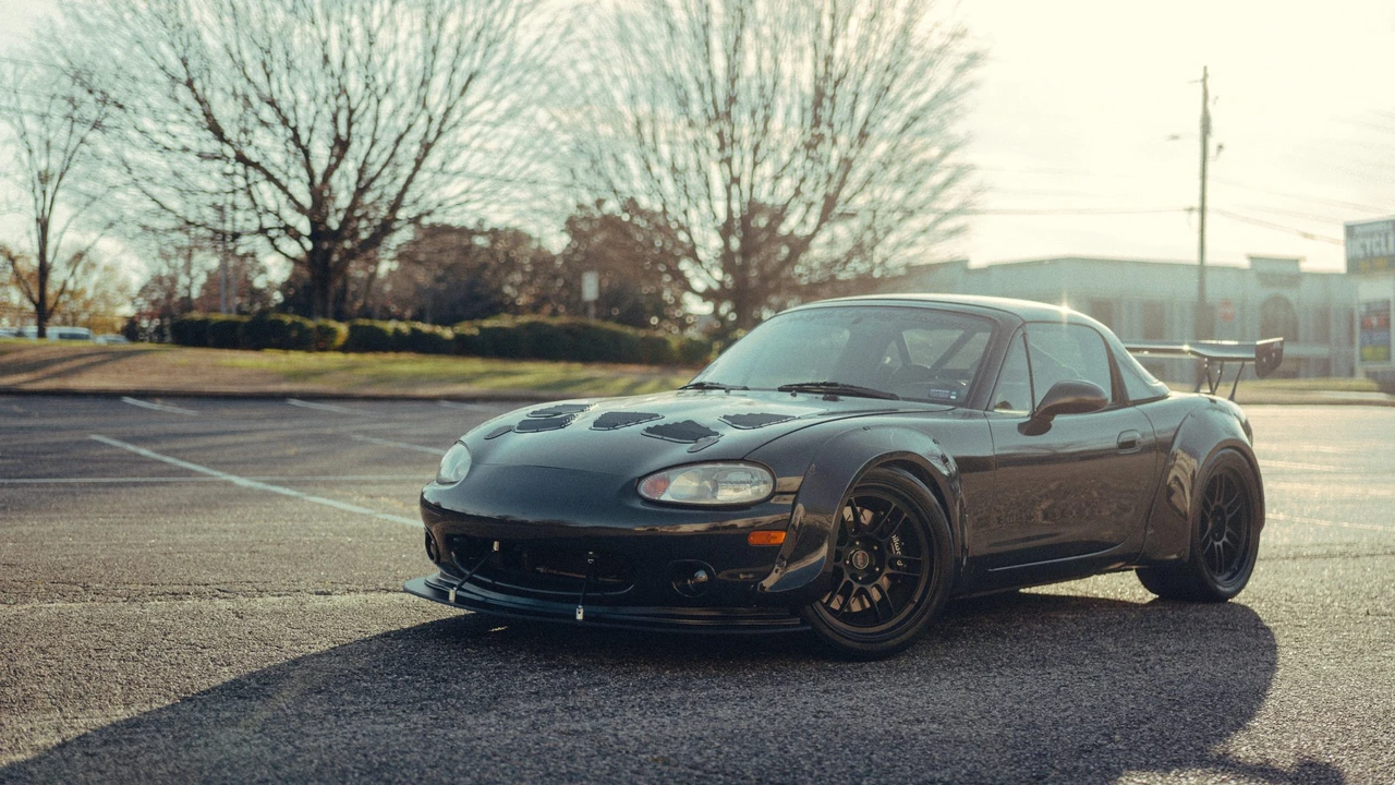 2000 Mazda NB MX-5 Miata - Image 15 of 31