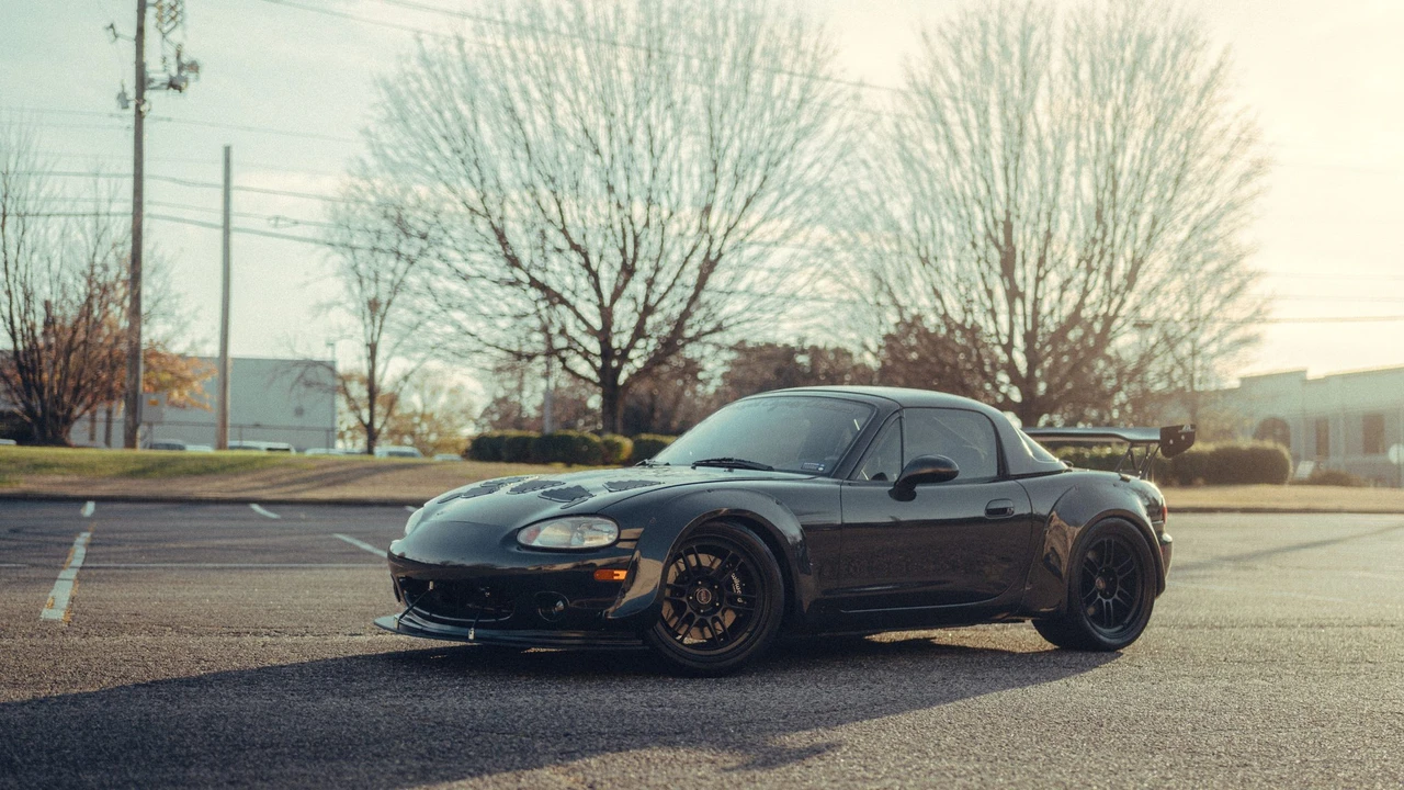 2000 Mazda NB MX-5 Miata - Image 9 of 31
