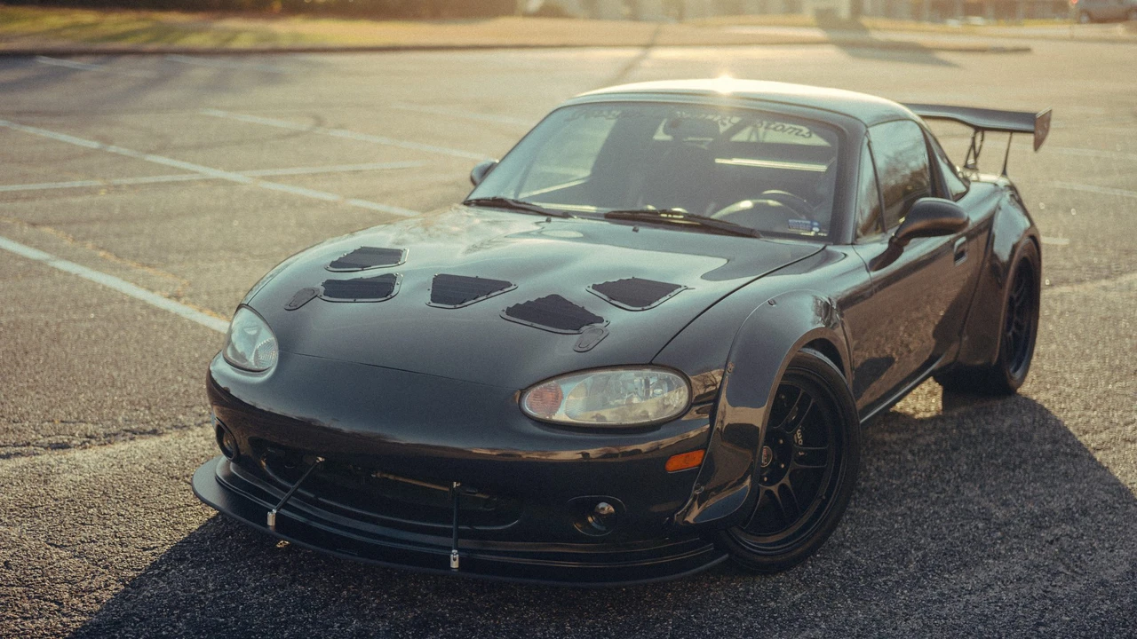 2000 Mazda NB MX-5 Miata - Image 23 of 31