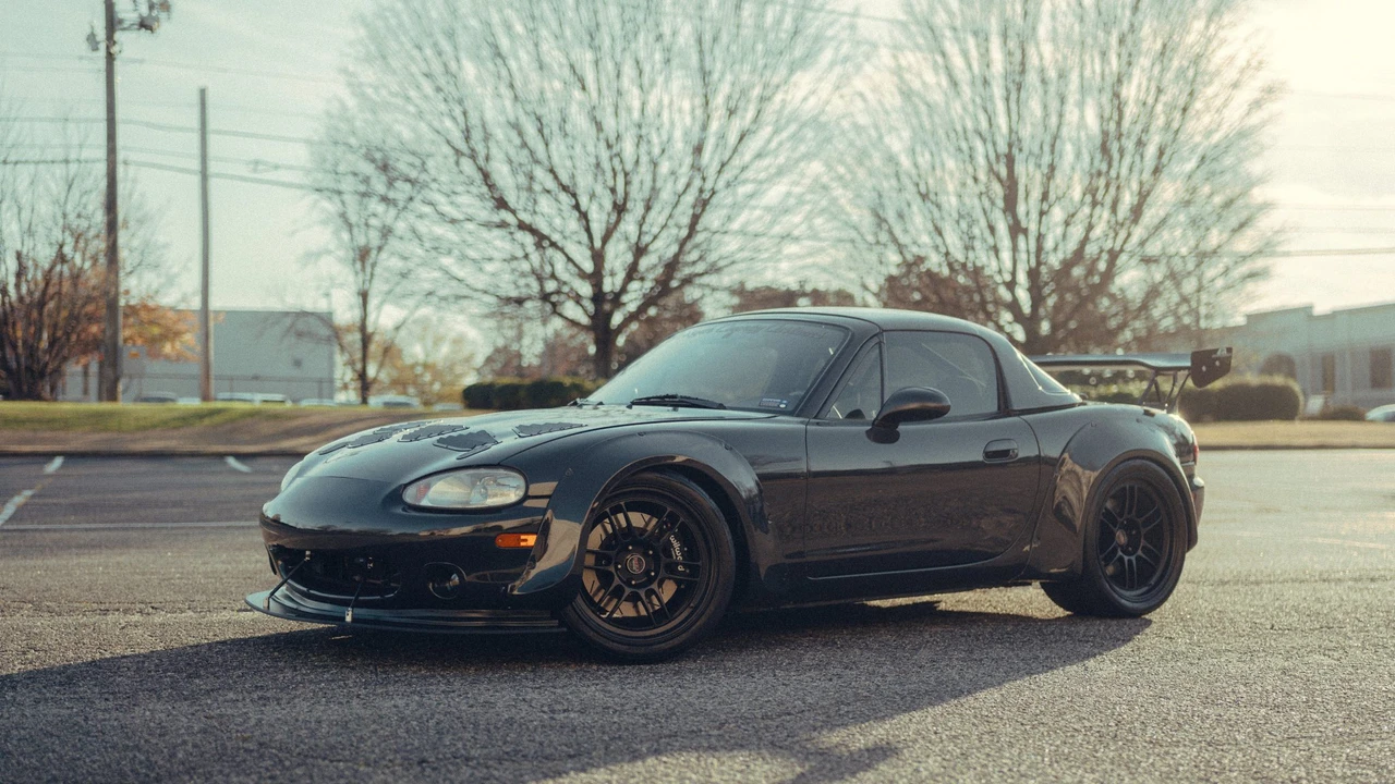 2000 Mazda NB MX-5 Miata - Image 2 of 31
