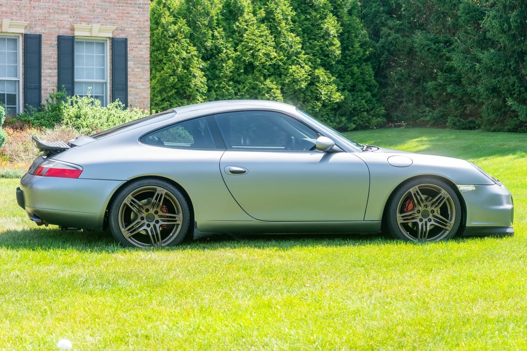 2001 Porsche 996 Carrera 4 - Image 6 of 31
