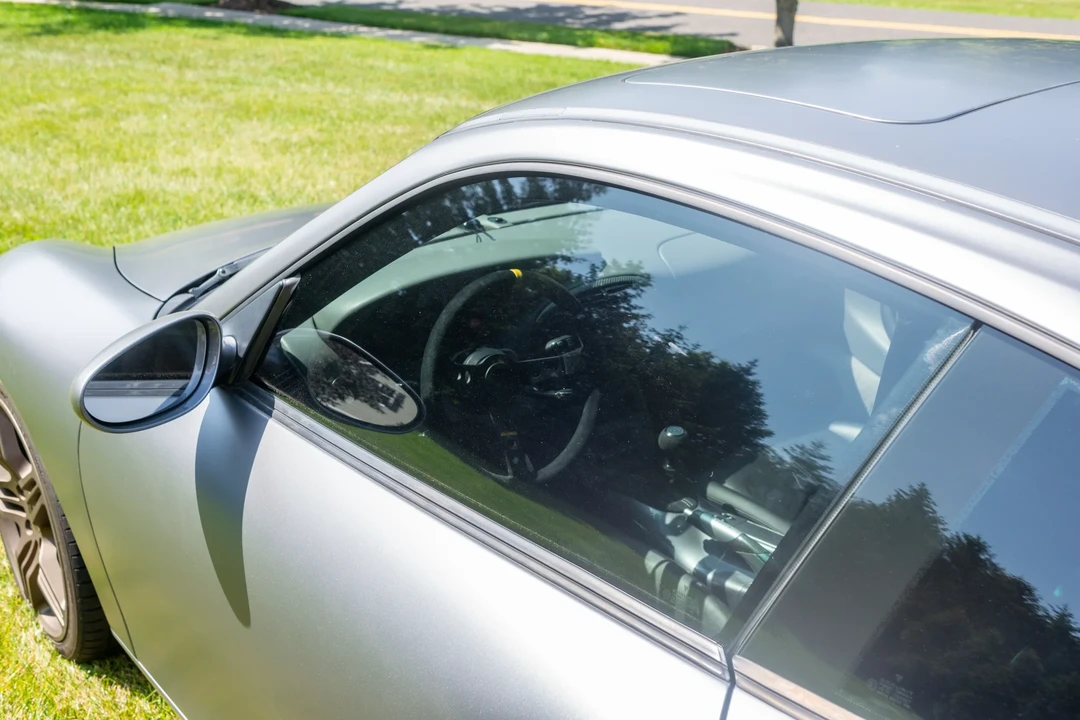 2001 Porsche 996 Carrera 4 - Image 28 of 31