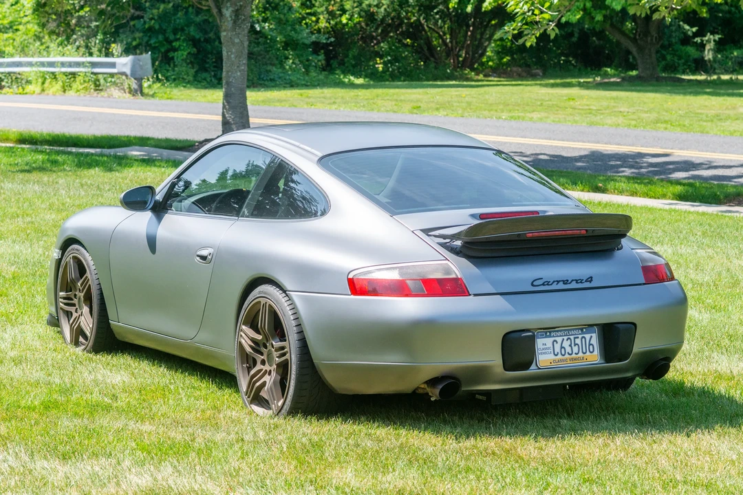 2001 Porsche 996 Carrera 4 - Image 3 of 31