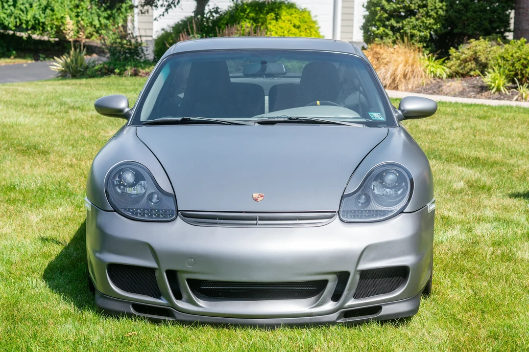 2001 Porsche 996 Carrera 4 - Image 8 of 31