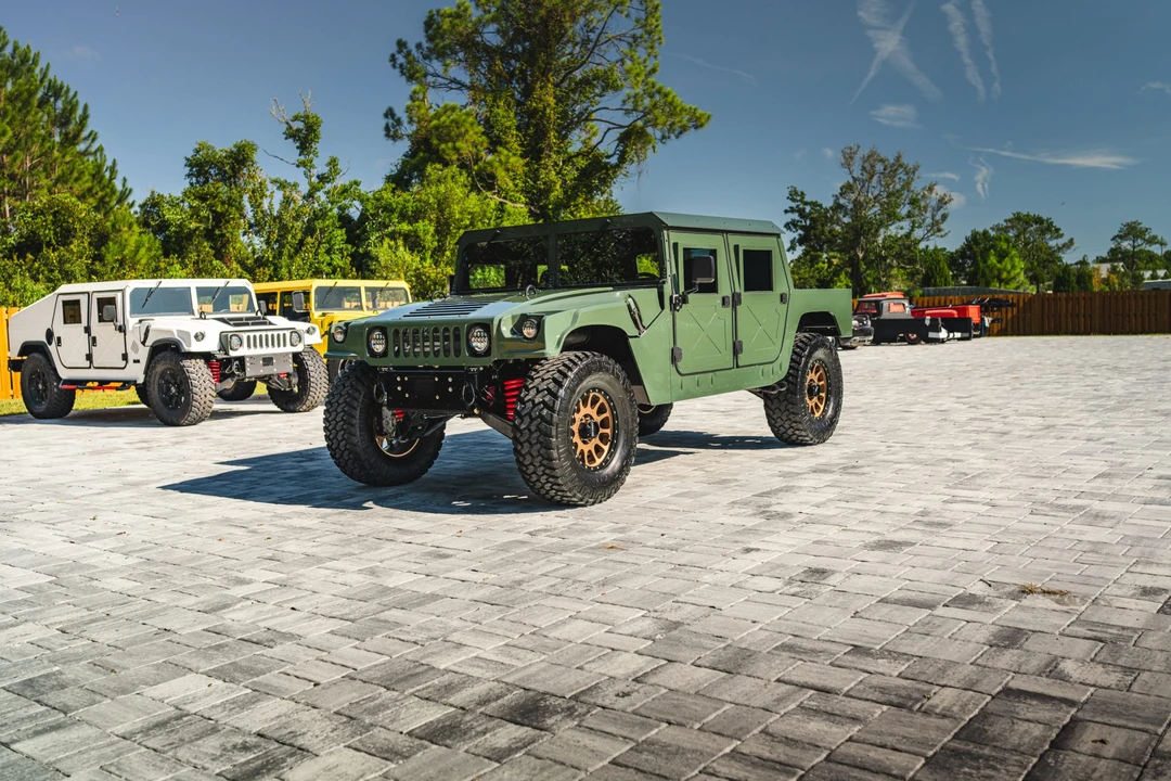 2002 Hummer HMMWV - Image 4 of 31