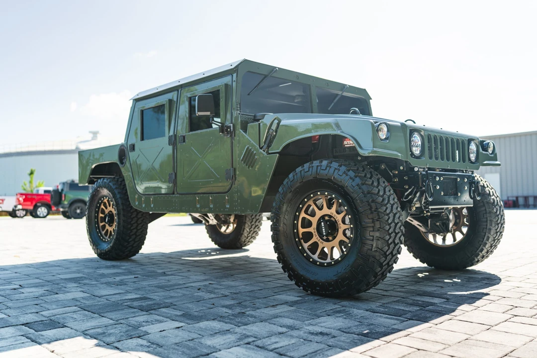 2002 Hummer HMMWV - Image 11 of 31