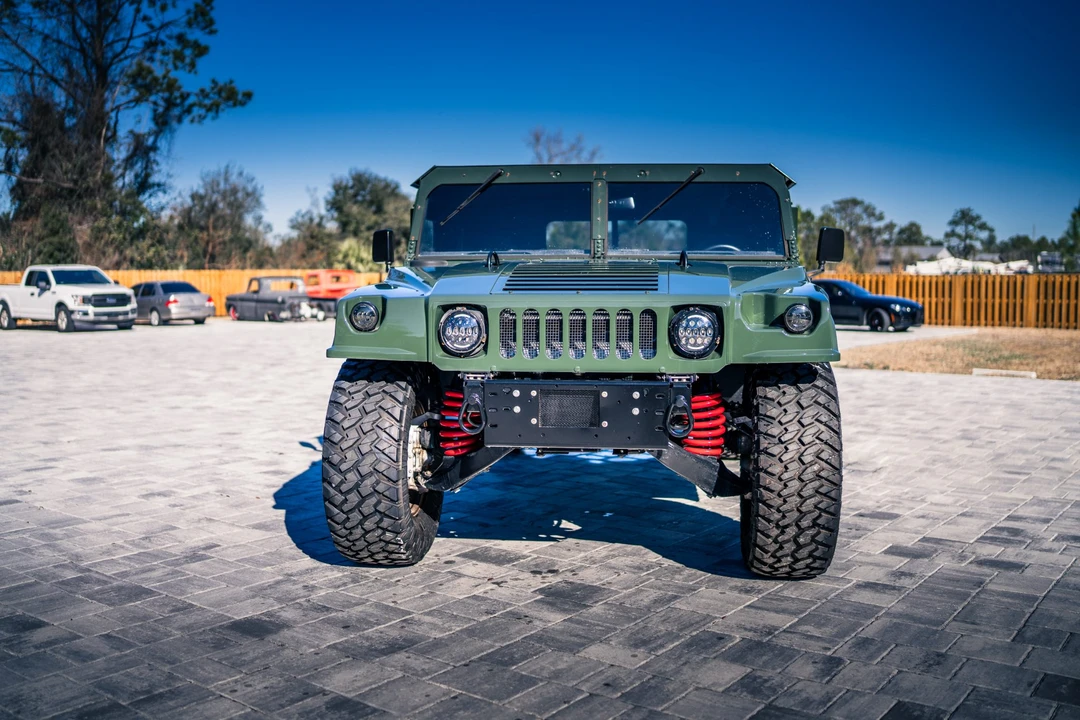 2002 Hummer HMMWV - Image 4 of 31
