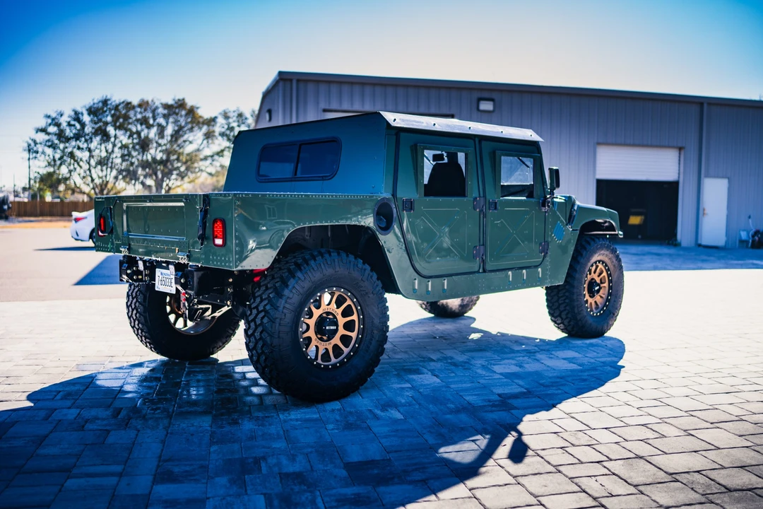 2002 Hummer HMMWV - Image 7 of 31