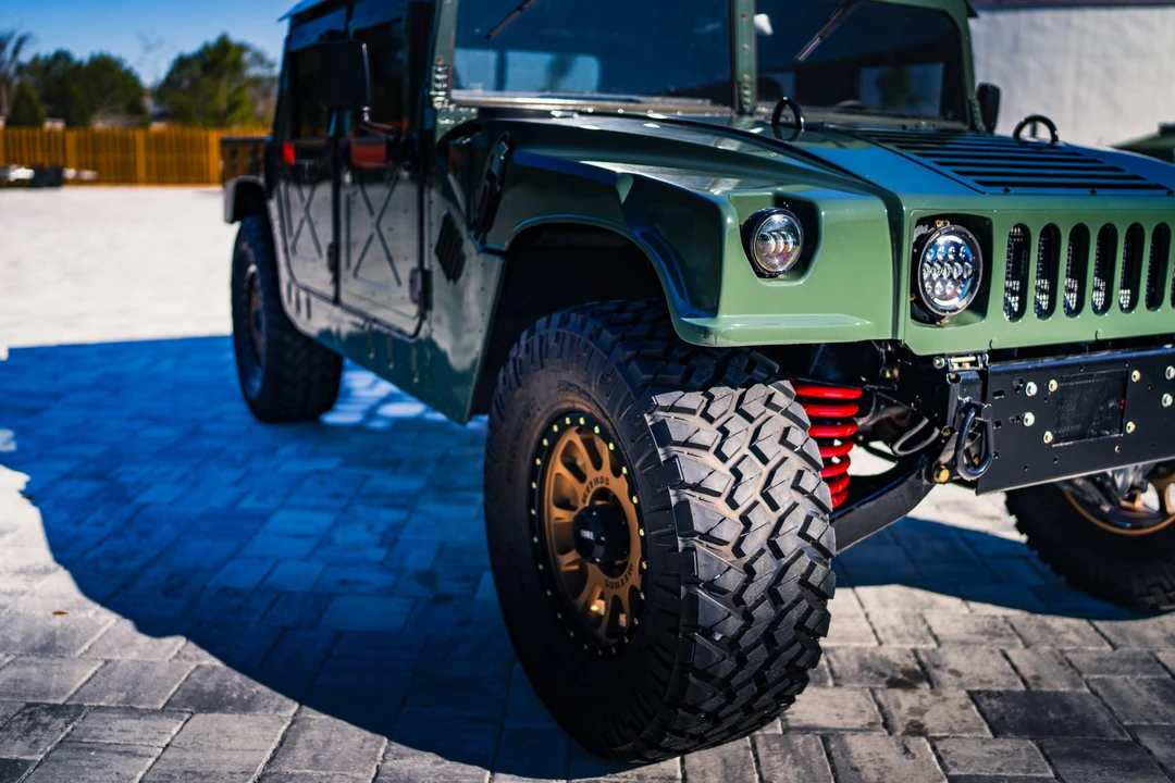 2002 Hummer HMMWV - Image 12 of 31