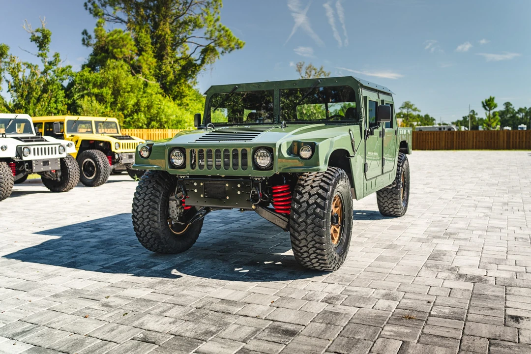 2002 Hummer HMMWV - Image 5 of 31