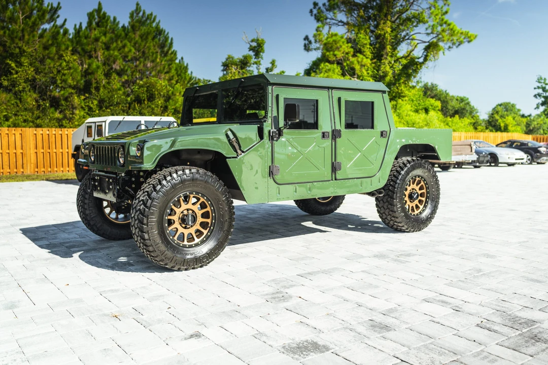 2002 Hummer HMMWV - Image 3 of 31