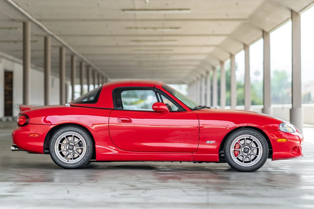 2002 Mazda NB MX-5 Miata - Image 4 of 31