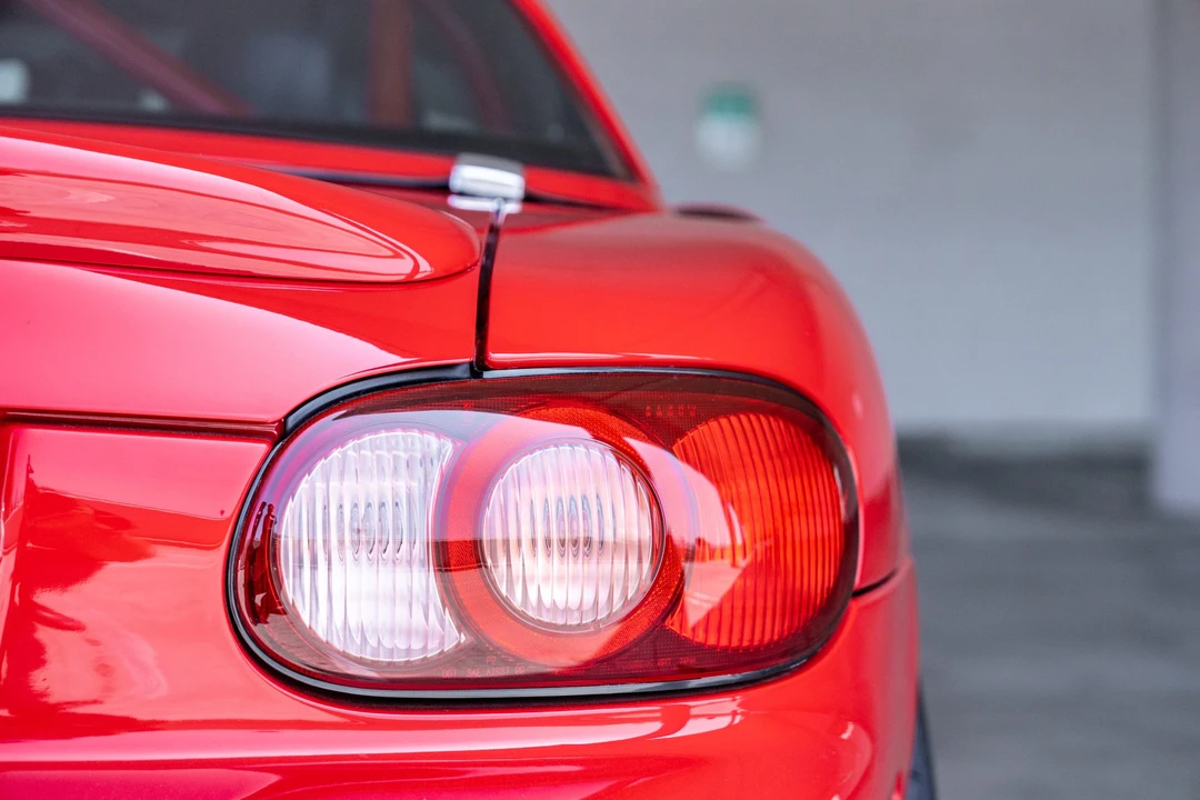 2002 Mazda NB MX-5 Miata - Image 23 of 31