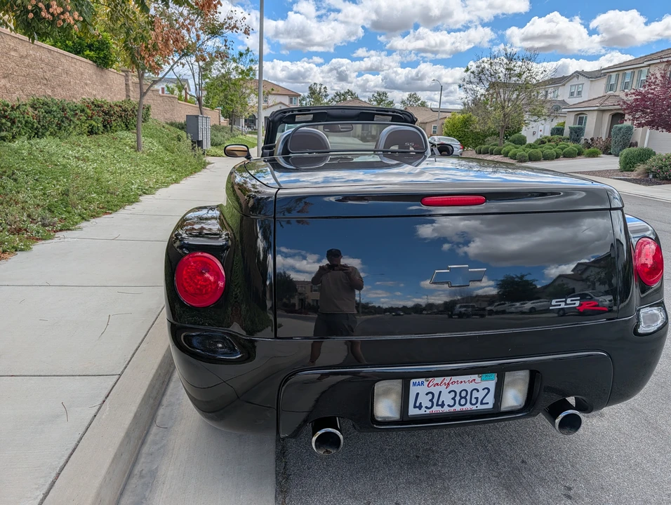 2004 Chevrolet SSR - Image 18 of 31