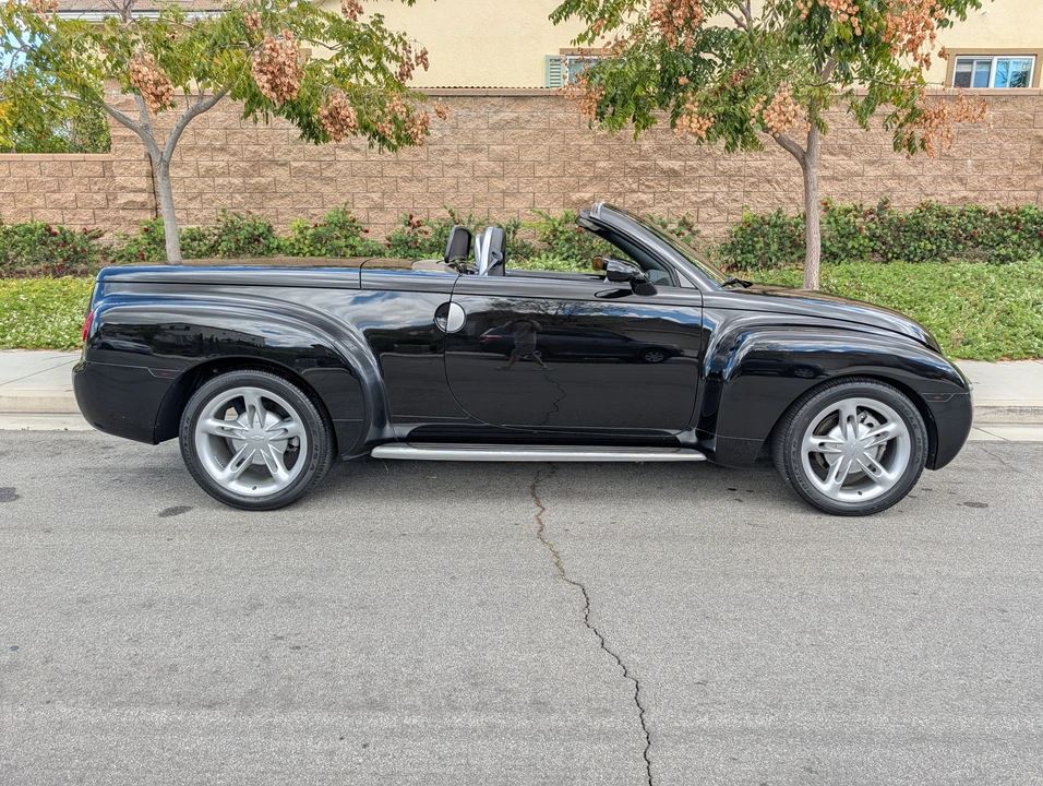 2004 Chevrolet SSR - Image 31 of 31