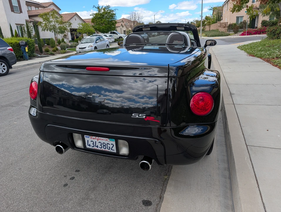 2004 Chevrolet SSR - Image 21 of 31