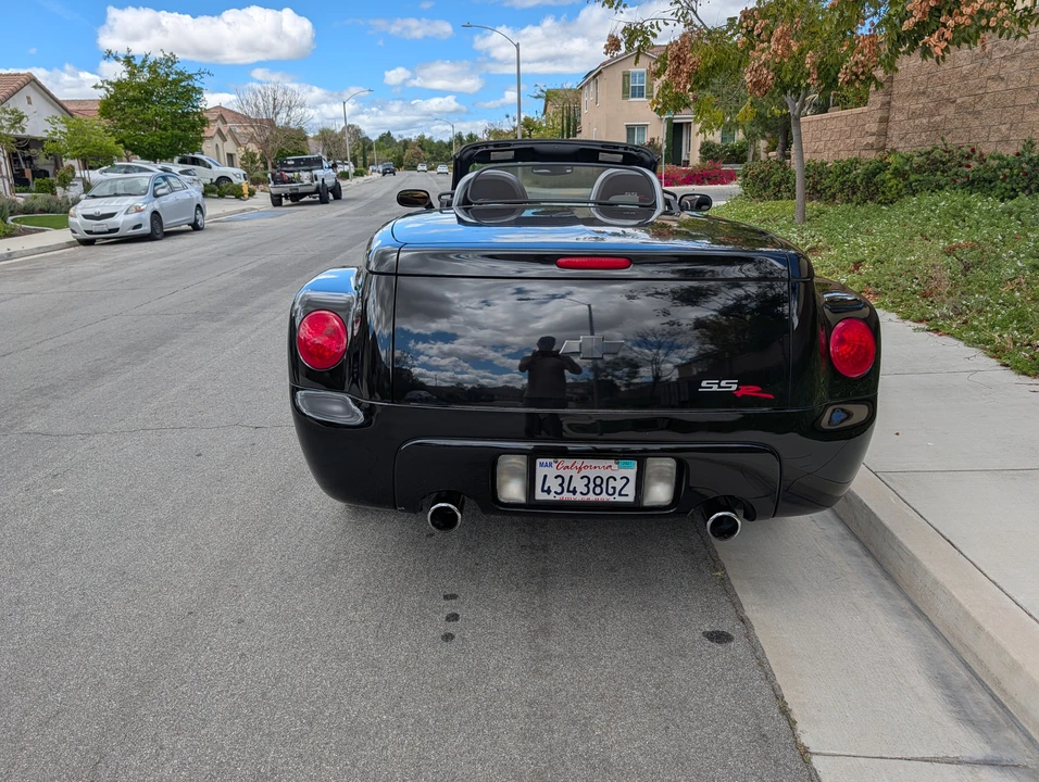 2004 Chevrolet SSR - Image 19 of 31