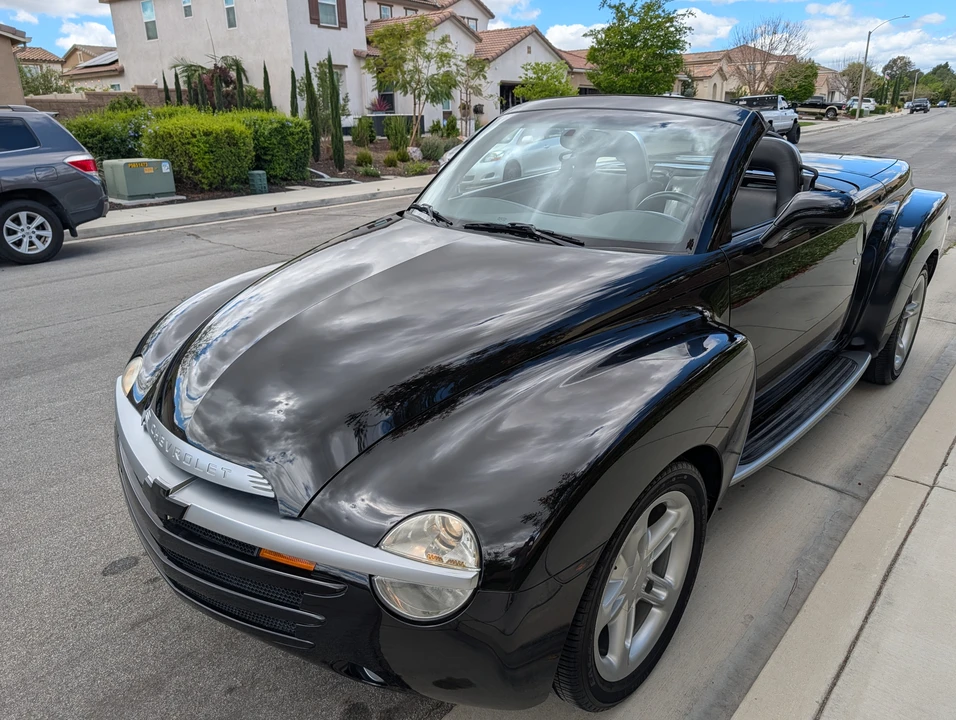 2004 Chevrolet SSR - Image 5 of 31