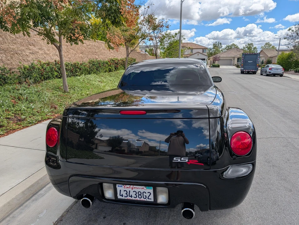 2004 Chevrolet SSR - Image 22 of 31