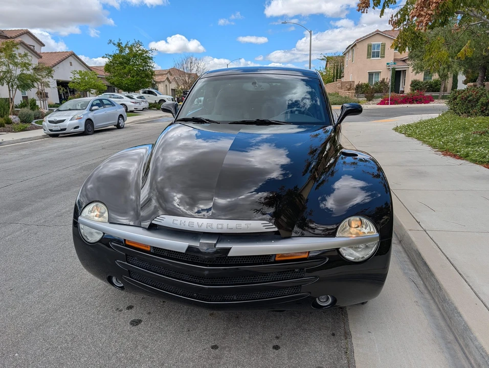 2004 Chevrolet SSR - Image 4 of 31