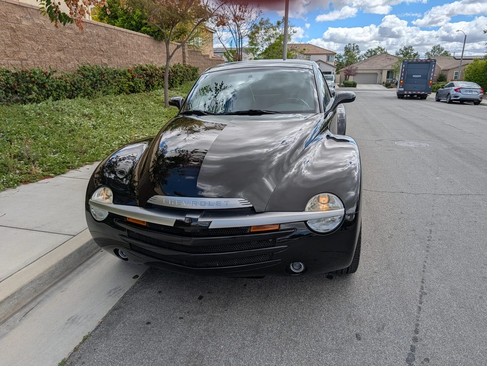 2004 Chevrolet SSR - Image 6 of 31