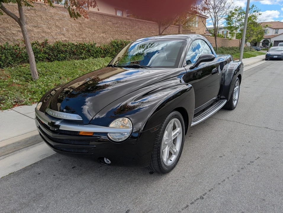 2004 Chevrolet SSR - Image 8 of 31