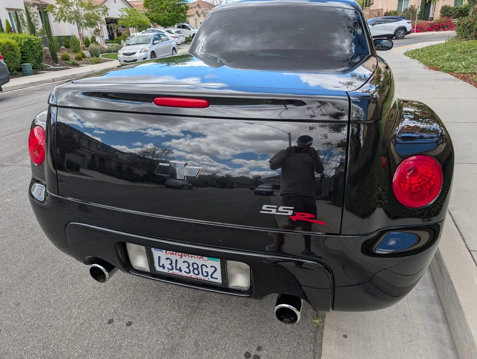 2004 Chevrolet SSR - Image 23 of 31