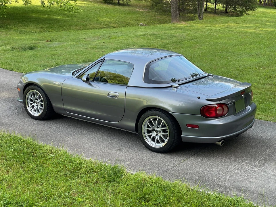 2004 Mazda NB Mazdaspeed MX-5 Miata - Image 18 of 31