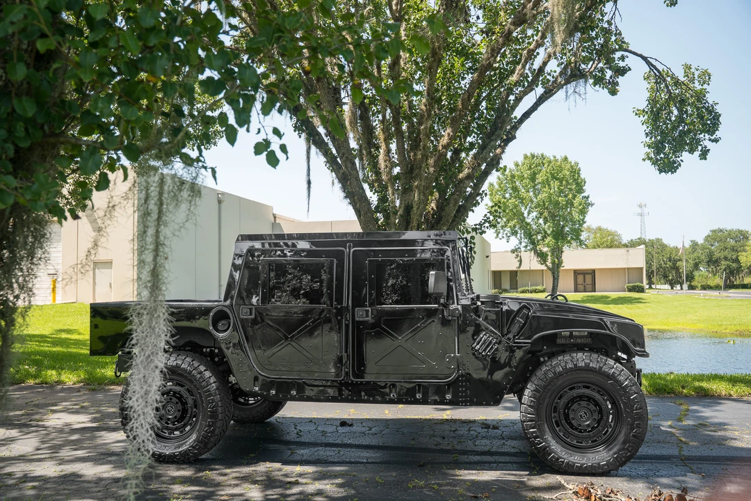 2005 Hummer HMMWV - Image 5 of 31