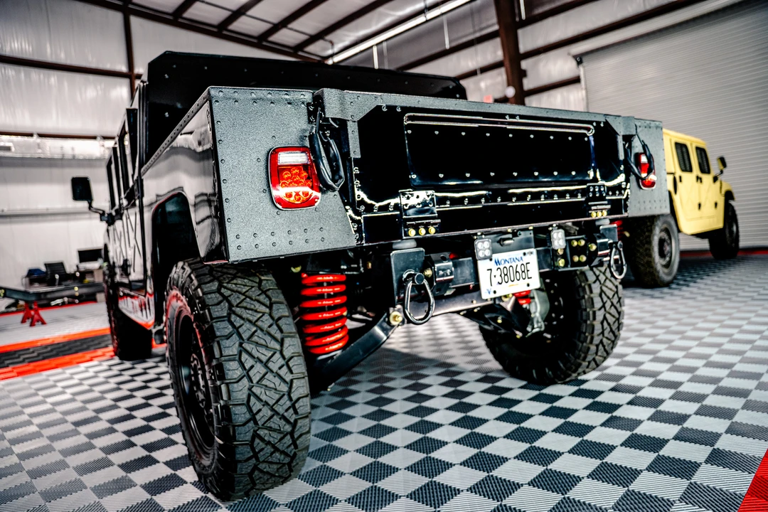 2005 Hummer HMMWV - Image 17 of 31