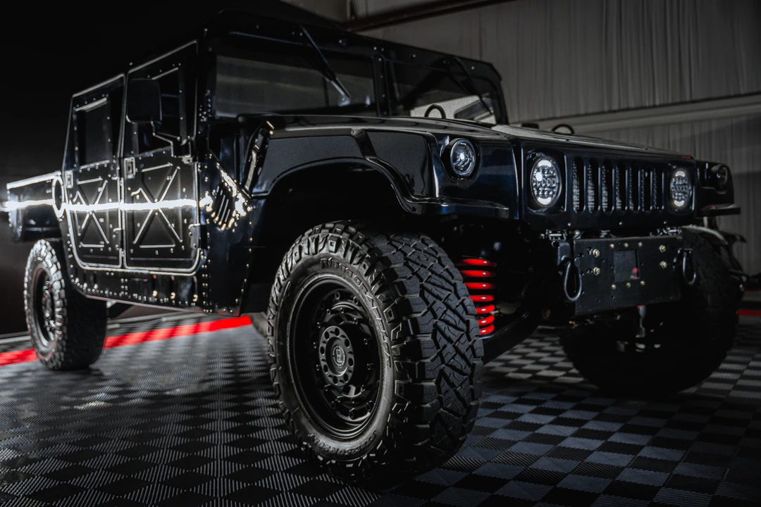 2005 Hummer HMMWV - Image 19 of 31