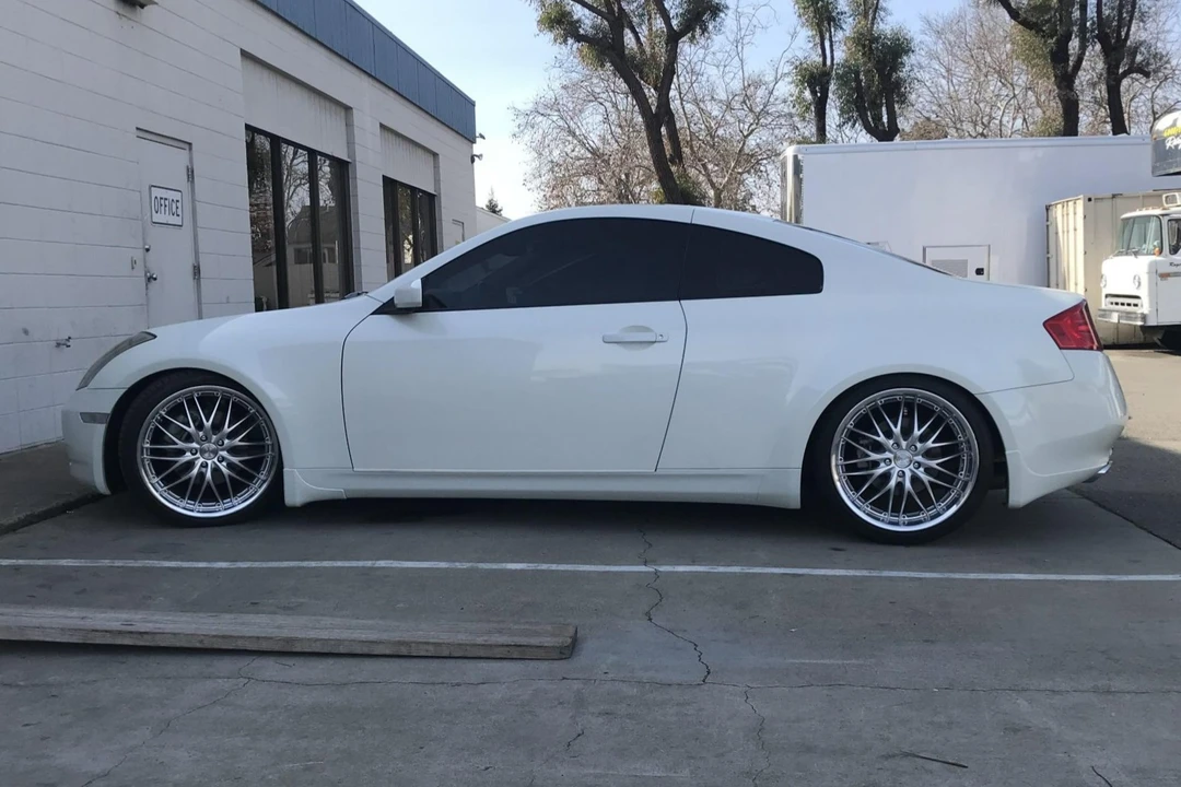 2005 Infiniti G35 3rd Gen - Image 25 of 31