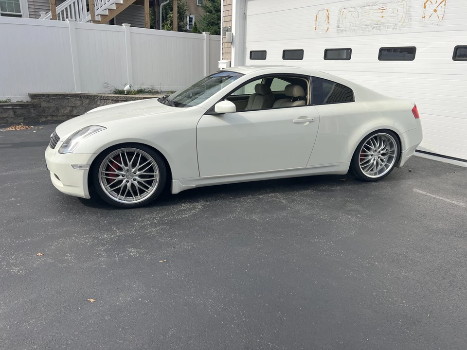 2005 Infiniti G35 3rd Gen - Image 17 of 31