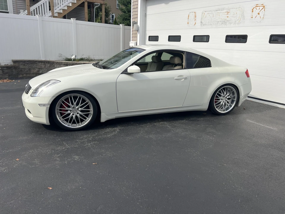 2005 Infiniti G35 3rd Gen - Image 16 of 31