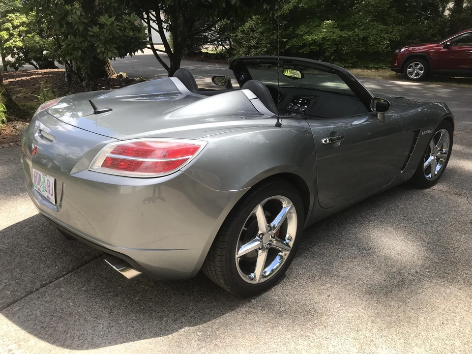 2007 Saturn Sky - Image 11 of 31