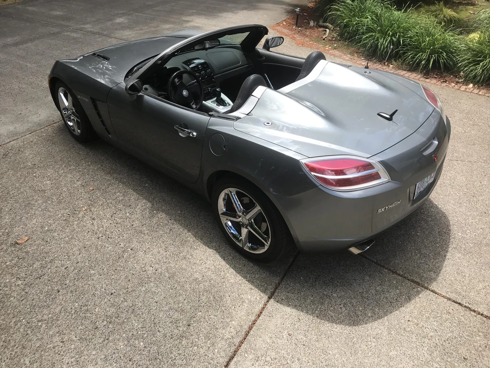 2007 Saturn Sky - Image 7 of 31