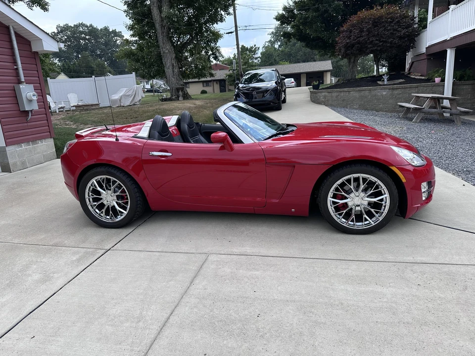 2007 Saturn Sky - Image 18 of 31