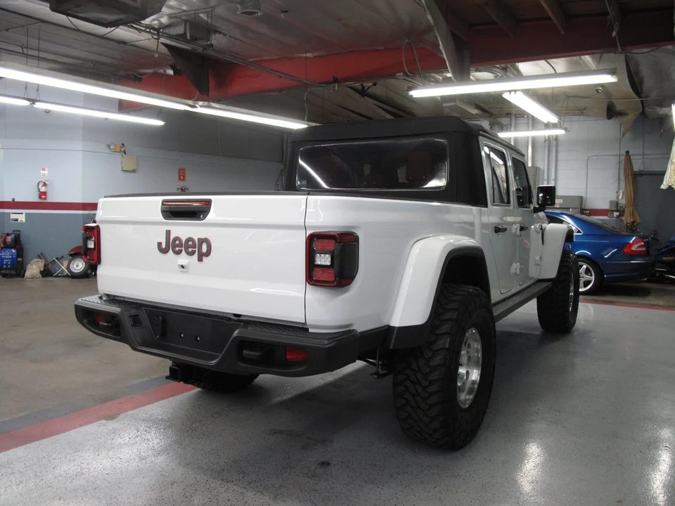 2021 Jeep JT Gladiator - Image 12 of 31