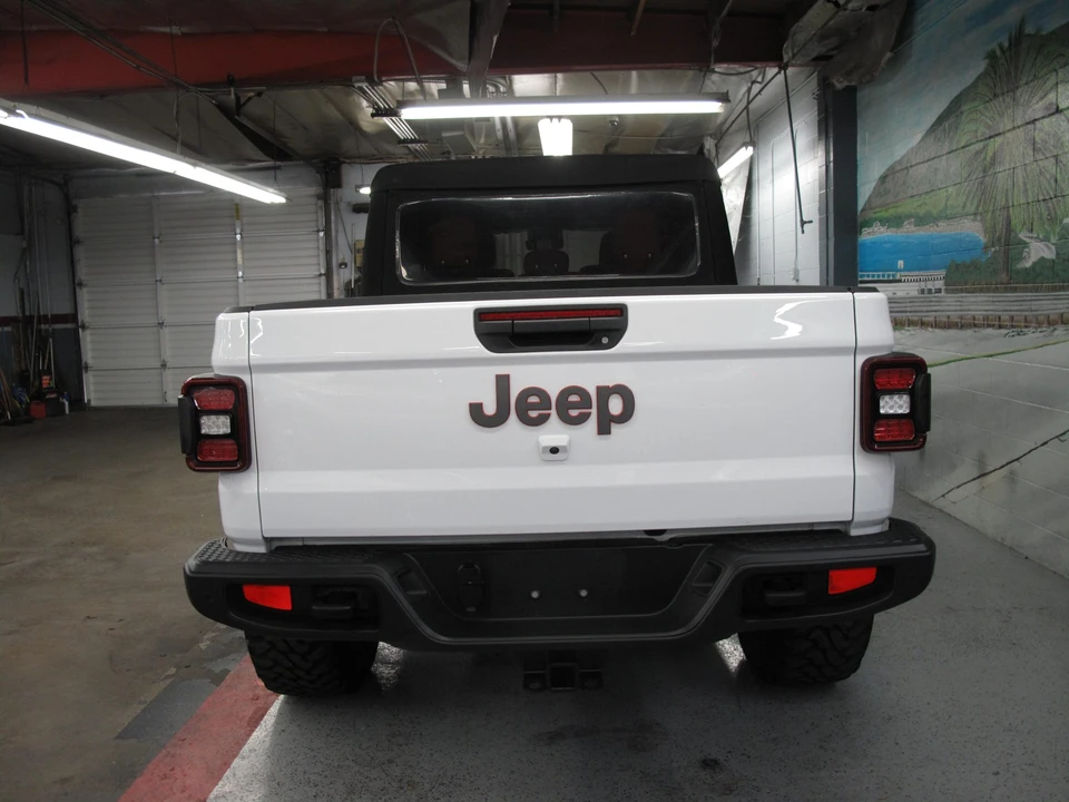 2021 Jeep JT Gladiator - Image 14 of 31
