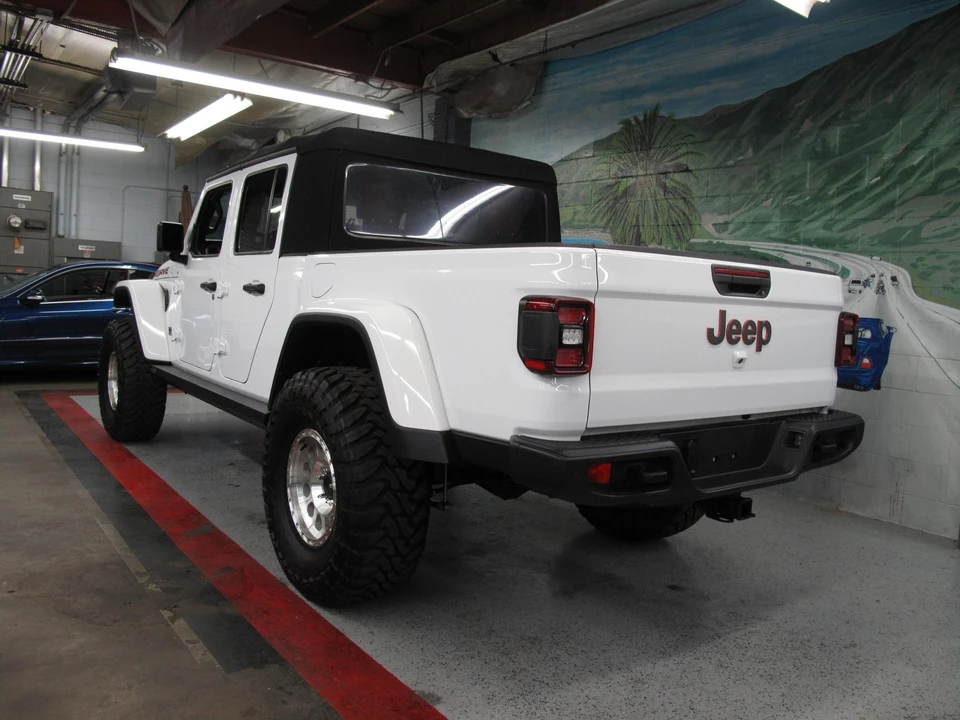 2021 Jeep JT Gladiator - Image 15 of 31