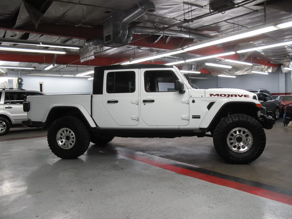 2021 Jeep JT Gladiator - Image 10 of 31