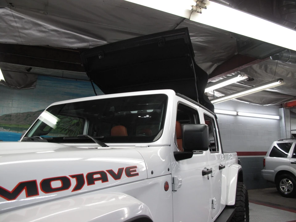 2021 Jeep JT Gladiator - Image 26 of 31