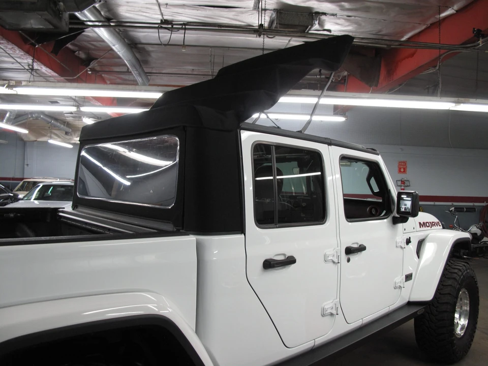 2021 Jeep JT Gladiator - Image 29 of 31
