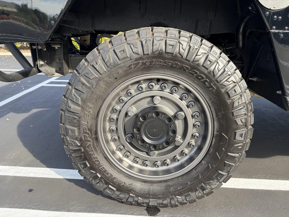 AM General Hummer - Image 22 of 31