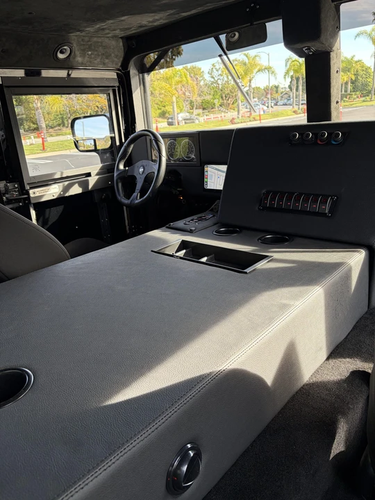 AM General Hummer - Image 31 of 31