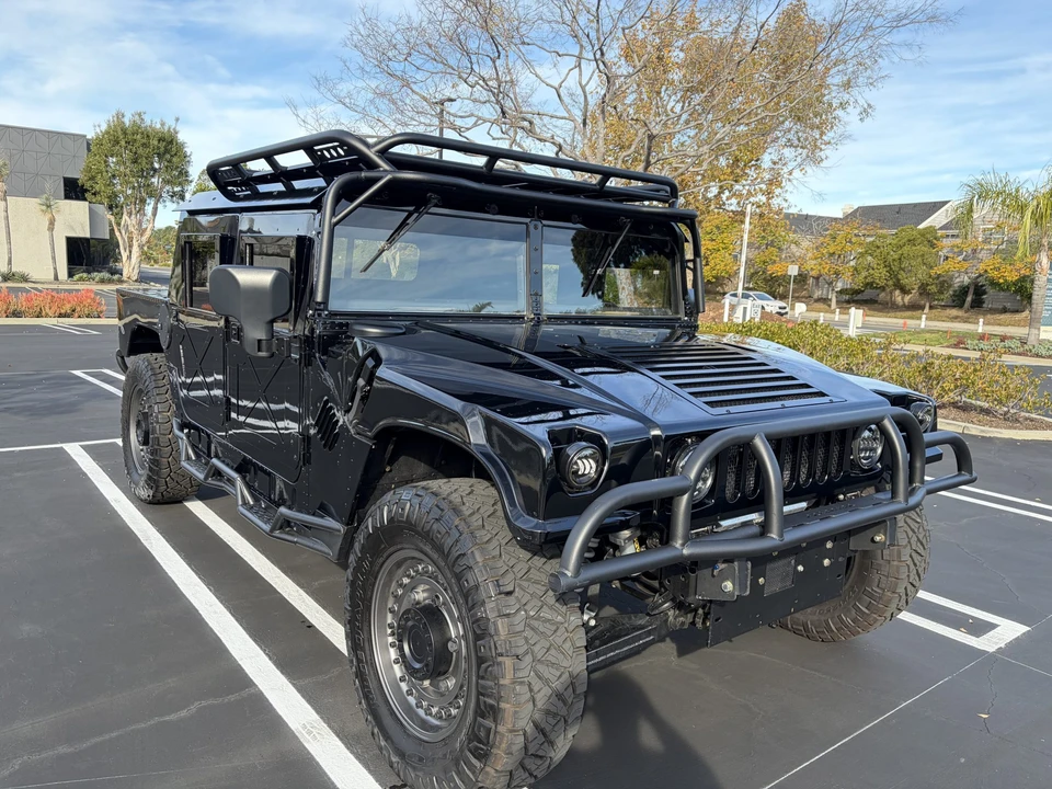 AM General Hummer - Image 3 of 31