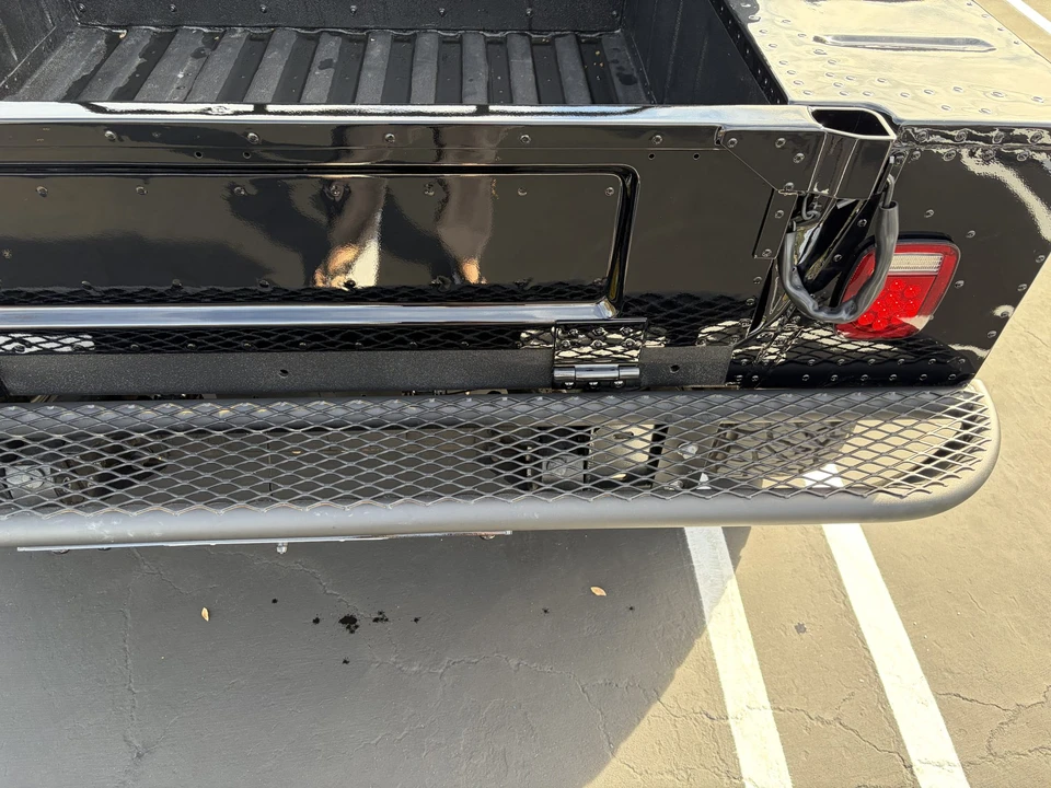 AM General Hummer - Image 15 of 31