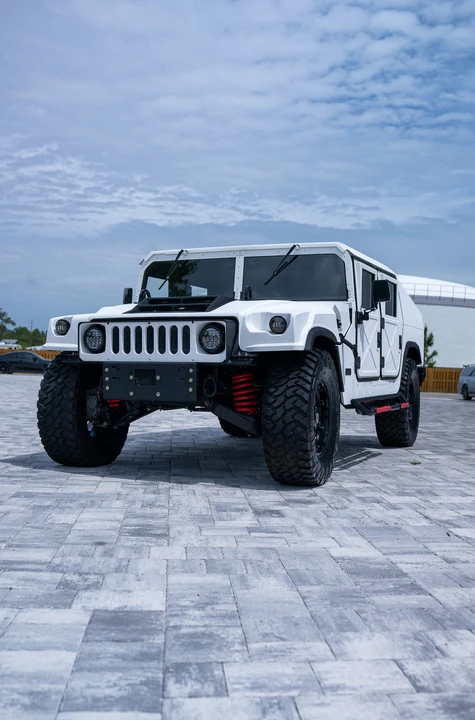 Hummer HMMWV - Image 2 of 31