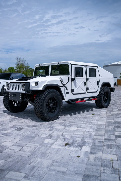 Hummer HMMWV - Image 3 of 31