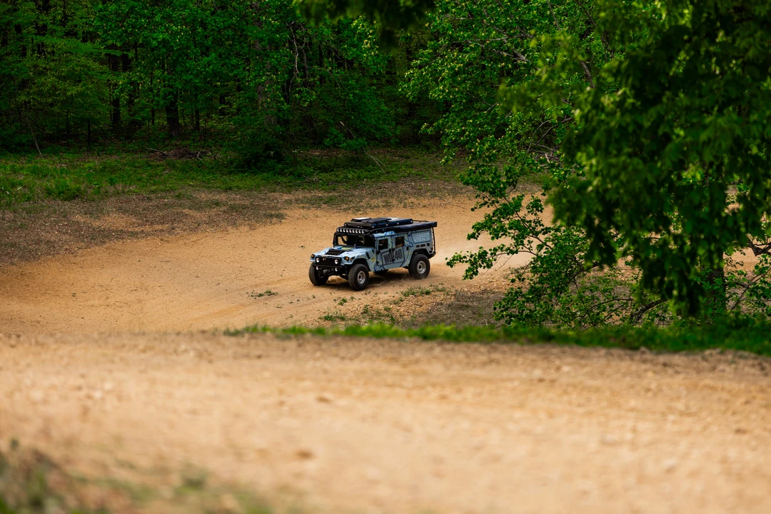 Hummer HMMWV - Image 2 of 31